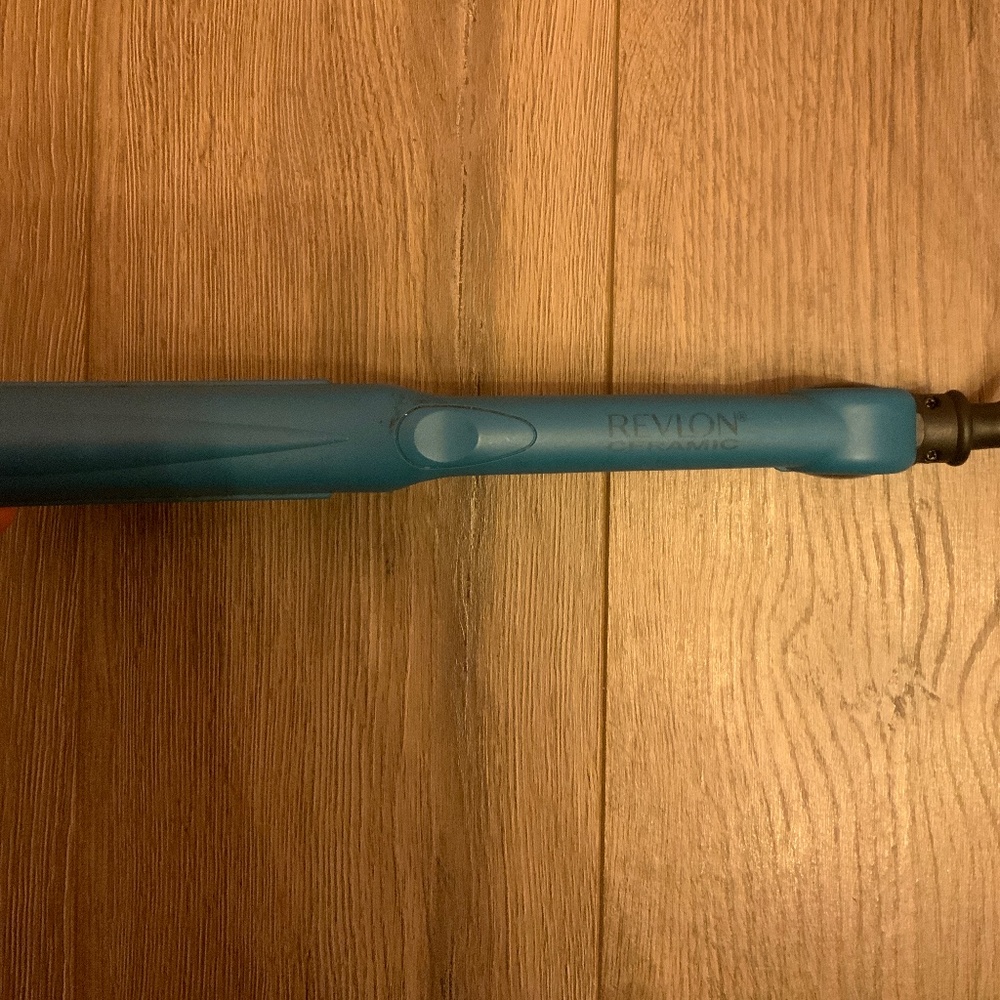 Blue Revlon 1 inch ceramic flat iron